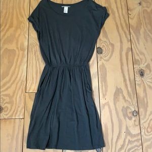 Hunter green H&M dress.
